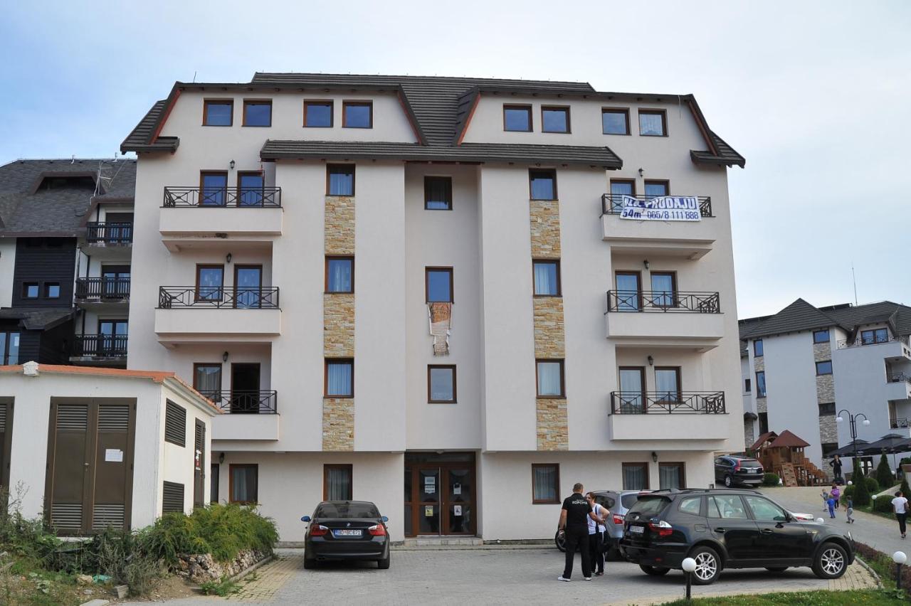 Apartments Zivkovic, Milmari D コパオニク エクステリア 写真
